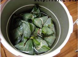 黑白米花生粽怎么做，黑白米花生粽怎么做好吃，黑白米花生粽做法