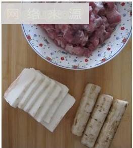 牛蒡鲜淮山排骨汤怎么做，牛蒡鲜淮山排骨汤怎么做好吃，牛蒡鲜淮山排骨汤做法
