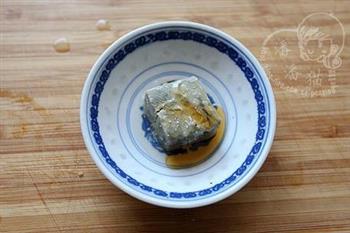 臭豆腐抹炸窝头怎么做，臭豆腐抹炸窝头怎么做好吃，臭豆腐抹炸窝头做法