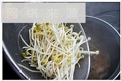 韩式泡菜豆芽汤怎么做，韩式泡菜豆芽汤怎么做好吃，韩式泡菜豆芽汤做法