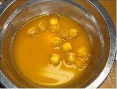 6寸酸奶慕斯蛋糕怎么做，6寸酸奶慕斯蛋糕怎么做好吃，6寸酸奶慕斯蛋糕做法