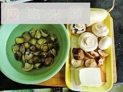 鲜味蛤蜊汤怎么做，鲜味蛤蜊汤怎么做好吃，鲜味蛤蜊汤做法