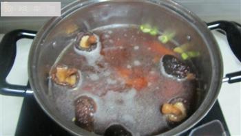 鸡翅粉丝香菇煲汤怎么做,鸡翅粉丝香菇煲汤怎么做好吃,鸡翅粉丝香菇煲汤做法 鸡翅粉丝香菇煲汤怎么做,鸡翅粉丝香菇煲汤怎么做好吃,鸡翅粉丝香菇煲汤做法