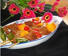 彩椒烤肉串怎么做，彩椒烤肉串怎么做好吃，彩椒烤肉串做法