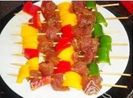 彩椒烤肉串怎么做，彩椒烤肉串怎么做好吃，彩椒烤肉串做法