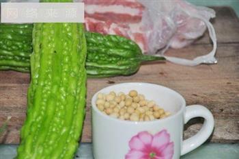 豆瓜骨汤怎么做，豆瓜骨汤怎么做好吃，豆瓜骨汤做法