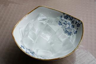 红糖桂花冰粉怎么做，红糖桂花冰粉怎么做好吃，红糖桂花冰粉做法
