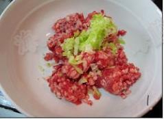 小肉丸怎么做，小肉丸怎么做好吃，小肉丸做法