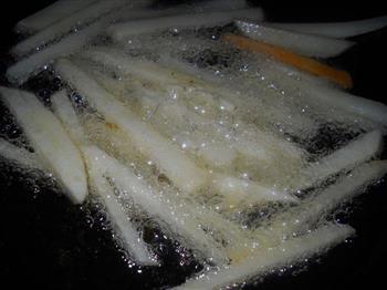 肯德基版土豆条怎么做，肯德基版土豆条怎么做好吃，肯德基版土豆条做法