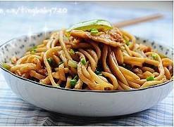 虾干炒面怎么做，虾干炒面怎么做好吃，虾干炒面做法