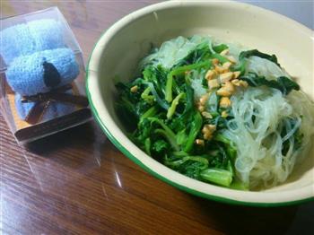 拌菠菜粉丝怎么做，拌菠菜粉丝怎么做好吃，拌菠菜粉丝做法