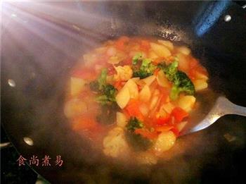 咖喱煮素菜怎么做，咖喱煮素菜怎么做好吃，咖喱煮素菜做法