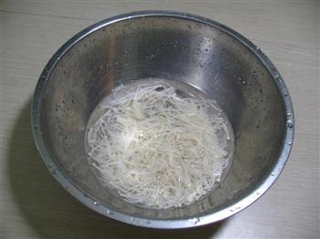 黄瓜拌金针蘑怎么做，黄瓜拌金针蘑怎么做好吃，黄瓜拌金针蘑做法