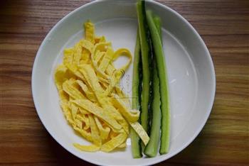 红粉紫菜卷怎么做，红粉紫菜卷怎么做好吃，红粉紫菜卷做法
