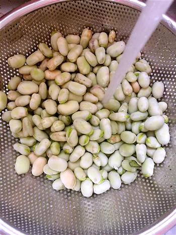 香椿煎嫩胡豆怎么做，香椿煎嫩胡豆怎么做好吃，香椿煎嫩胡豆做法