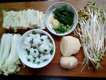 清汤鱼丸麻辣烫怎么做，清汤鱼丸麻辣烫怎么做好吃，清汤鱼丸麻辣烫做法
