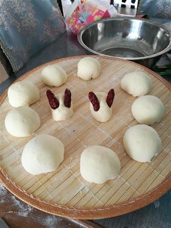 发面豆沙包怎么做，发面豆沙包怎么做好吃，发面豆沙包做法
