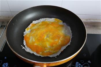 鸡蛋生菜卷饼怎么做，鸡蛋生菜卷饼怎么做好吃，鸡蛋生菜卷饼做法
