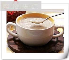 奶油鸡茸蘑菇青菜汤怎么做，奶油鸡茸蘑菇青菜汤怎么做好吃，奶油鸡茸蘑菇青菜汤做法