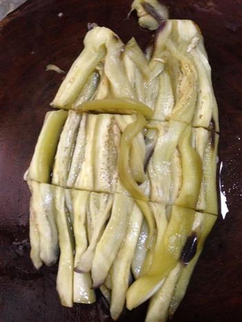 烤辣椒拌茄子怎么做，烤辣椒拌茄子怎么做好吃，烤辣椒拌茄子做法