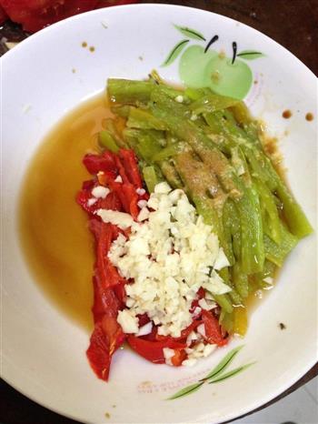 烤辣椒拌茄子怎么做，烤辣椒拌茄子怎么做好吃，烤辣椒拌茄子做法