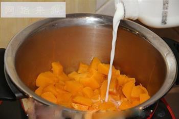 奶油南瓜浓汤-微波食谱怎么做，奶油南瓜浓汤-微波食谱怎么做好吃，奶油南瓜浓汤-微波食谱做法