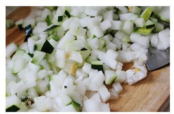 冬瓜茶怎么做，冬瓜茶怎么做好吃，冬瓜茶做法