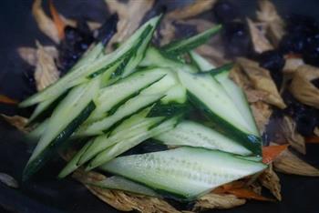 腐竹素小炒怎么做，腐竹素小炒怎么做好吃，腐竹素小炒做法