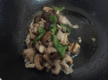 炒香菇怎么做，炒香菇怎么做好吃，炒香菇做法