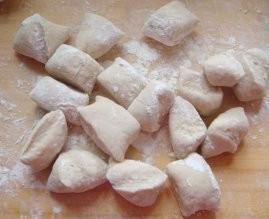 小根蒜盒子怎么做，小根蒜盒子怎么做好吃，小根蒜盒子做法