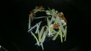 粉丝包菜怎么做，粉丝包菜怎么做好吃，粉丝包菜做法