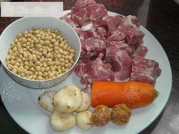 黄豆骨头汤怎么做，黄豆骨头汤怎么做好吃，黄豆骨头汤做法
