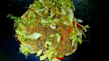 粉丝包菜怎么做，粉丝包菜怎么做好吃，粉丝包菜做法