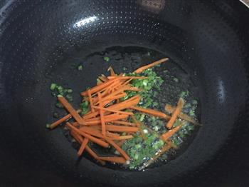 炒腐竹怎么做，炒腐竹怎么做好吃，炒腐竹做法