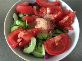 鸡蛋蔬菜沙拉怎么做，鸡蛋蔬菜沙拉怎么做好吃，鸡蛋蔬菜沙拉做法