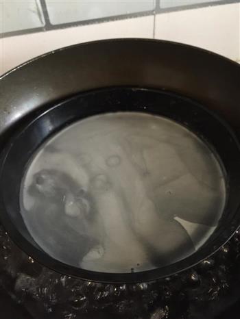 绿豆粉皮怎么做，绿豆粉皮怎么做好吃，绿豆粉皮做法
