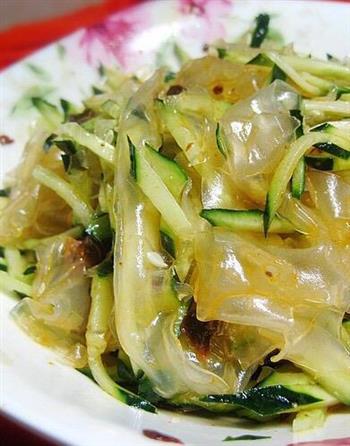 绿豆粉皮怎么做，绿豆粉皮怎么做好吃，绿豆粉皮做法