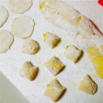 翡翠芝麻南瓜饼怎么做，翡翠芝麻南瓜饼怎么做好吃，翡翠芝麻南瓜饼做法