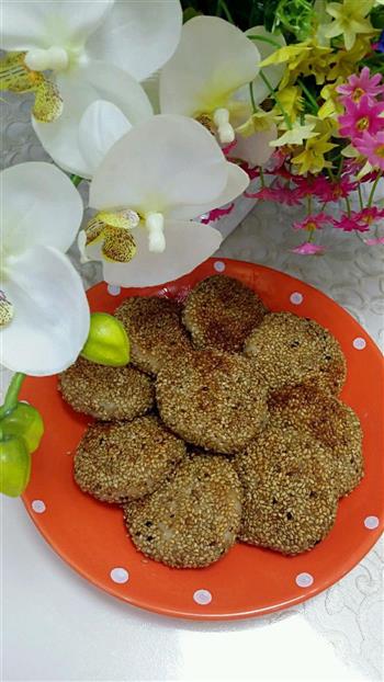 香蕉芝心芝麻饼怎么做，香蕉芝心芝麻饼怎么做好吃，香蕉芝心芝麻饼做法