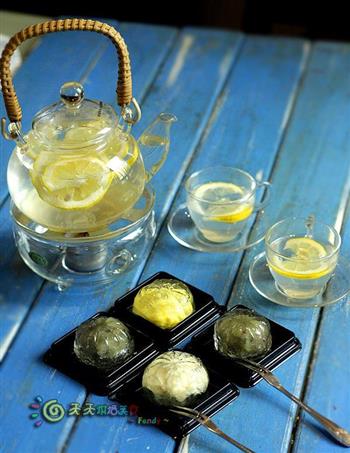 鲜果流心水晶月饼怎么做，鲜果流心水晶月饼怎么做好吃，鲜果流心水晶月饼做法