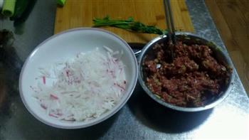 牛肉丸子萝卜丝粉丝汤怎么做，牛肉丸子萝卜丝粉丝汤怎么做好吃，牛肉丸子萝卜丝粉丝汤做法