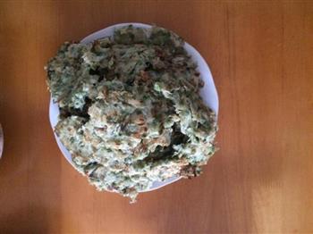 煎槐花饼怎么做，煎槐花饼怎么做好吃，煎槐花饼做法