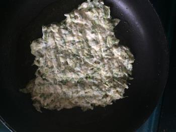 煎槐花饼怎么做，煎槐花饼怎么做好吃，煎槐花饼做法
