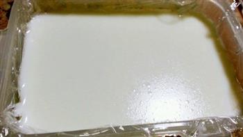 椰奶冻/椰丝小方怎么做，椰奶冻/椰丝小方怎么做好吃，椰奶冻/椰丝小方做法