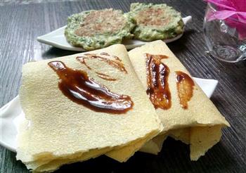 槐花煎饼怎么做，槐花煎饼怎么做好吃，槐花煎饼做法