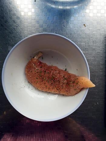 米奇鸡肉惠灵顿怎么做，米奇鸡肉惠灵顿怎么做好吃，米奇鸡肉惠灵顿做法