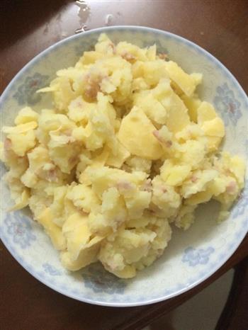 土豆培根芝士泥怎么做，土豆培根芝士泥怎么做好吃，土豆培根芝士泥做法
