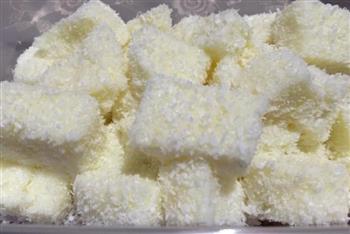 椰蓉奶冻怎么做，椰蓉奶冻怎么做好吃，椰蓉奶冻做法