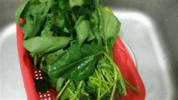 菠菜拌粉皮怎么做，菠菜拌粉皮怎么做好吃，菠菜拌粉皮做法