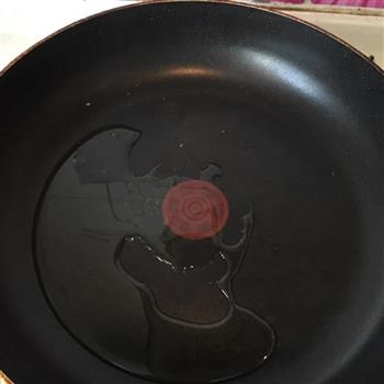 鲜香槐花饼怎么做，鲜香槐花饼怎么做好吃，鲜香槐花饼做法